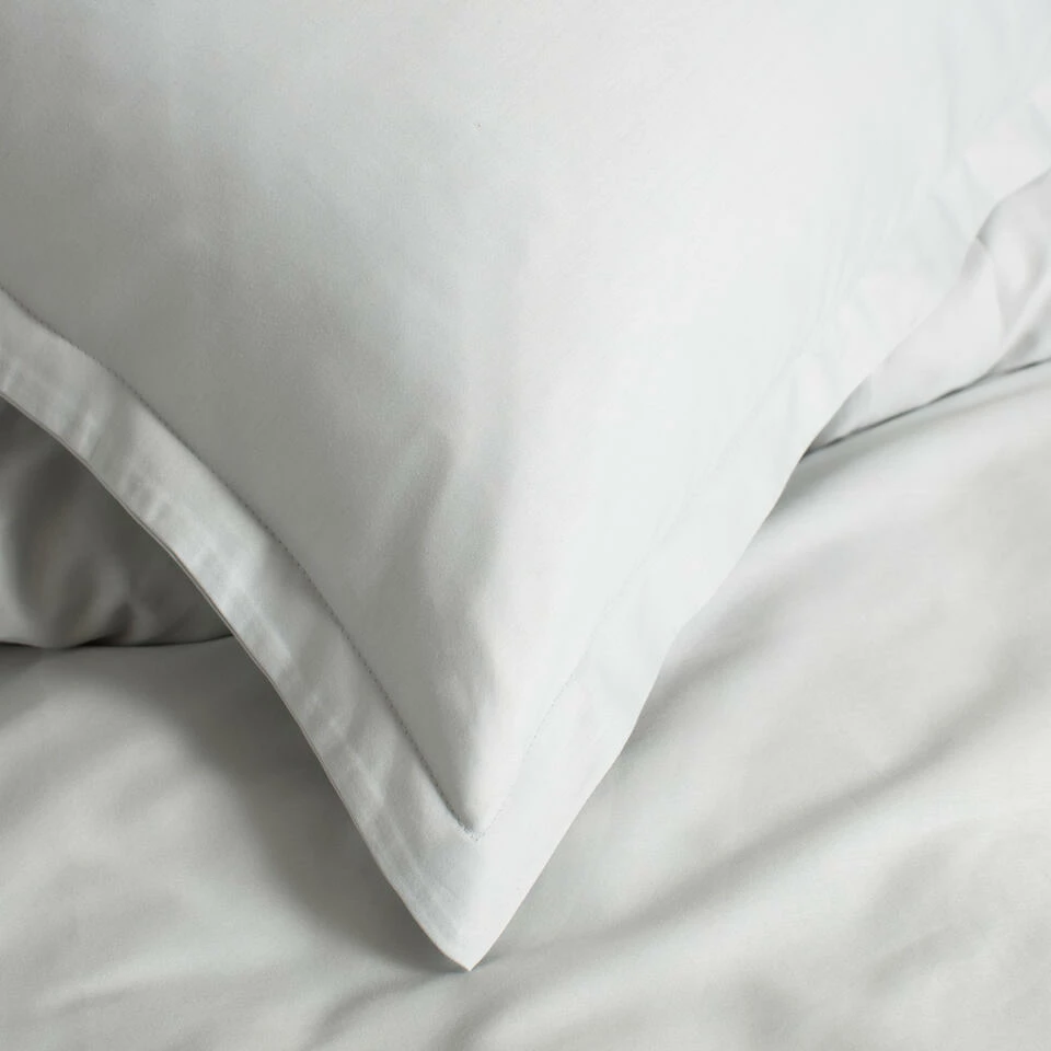 Cinderella Dekbedovertrek Satijn - 260x200/220 Cm - Lichtgrijs 5 Cinderella Dekbedovertrek Satijn - 260x200/220 Cm - Lichtgrijs - Afbeelding 3