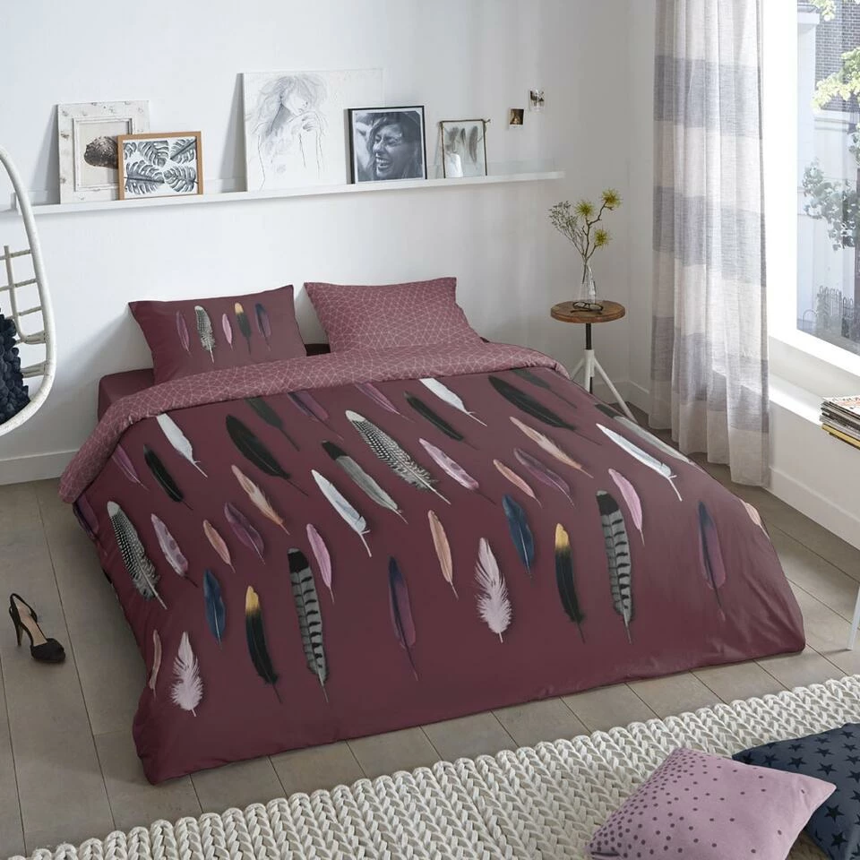 Good Morning Dekbedovertrek "Feathers" - Rood - (200x220 Cm) 4 Good Morning Dekbedovertrek "Feathers" - Rood - (200x220 Cm) - Afbeelding 2
